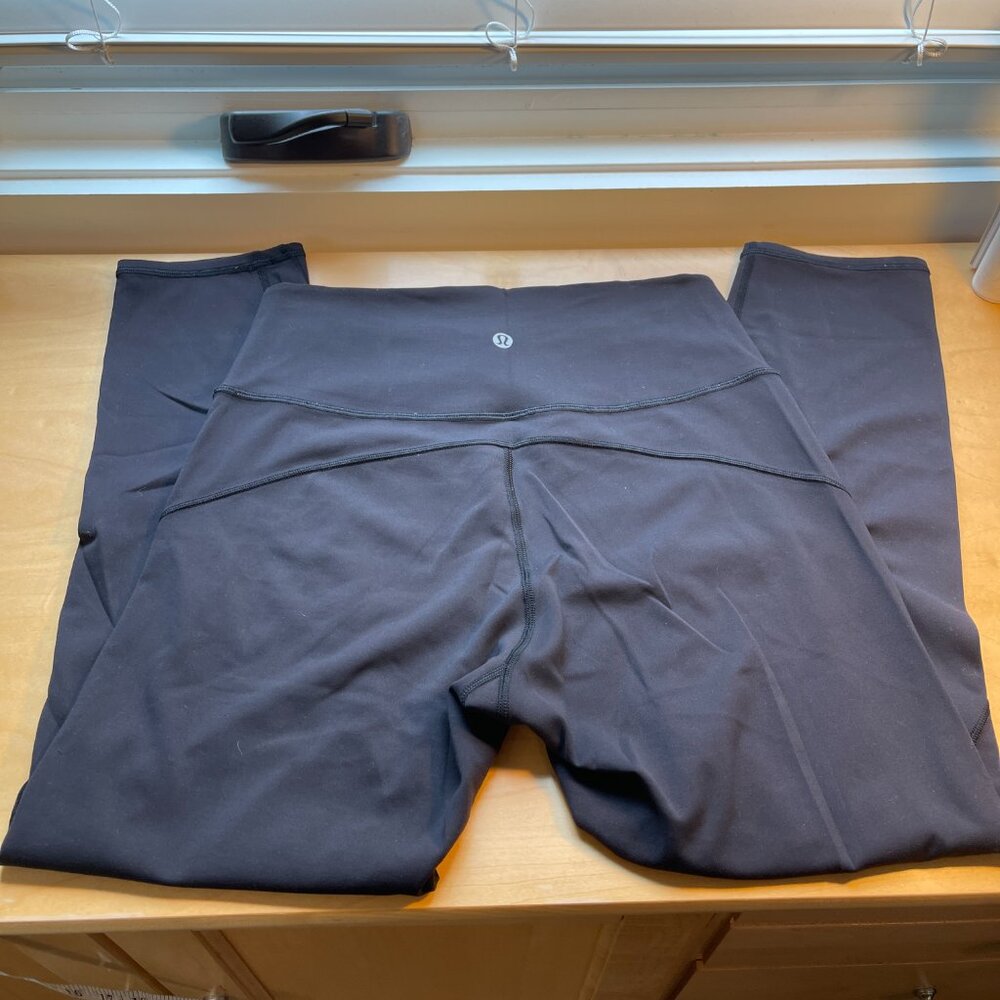 Lululemon In Movement Crop 23" Leggings Black - Picture 3 of 9